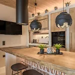 Captain Zeppos Appartement *