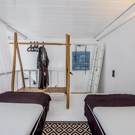Captain Zeppos Appartement *