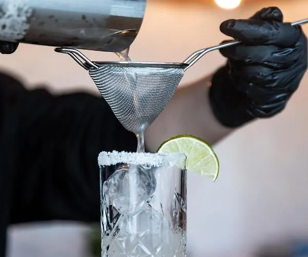 Captain Zeppos פולוניה