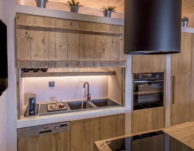 Captain Zeppos דירה פולוניה