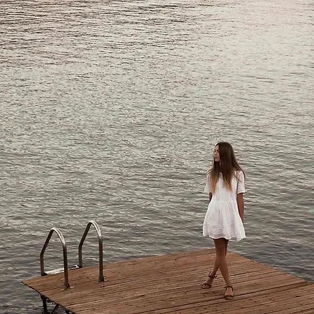 Captain Zeppos Апартаменты