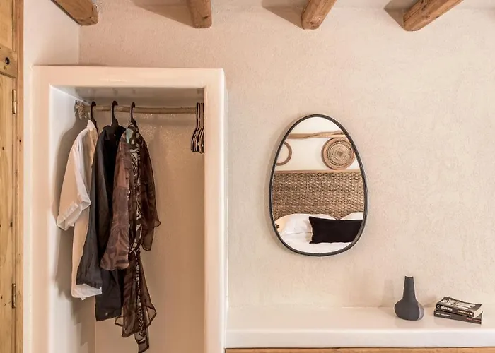 Captain Zeppos Daire Pollonia