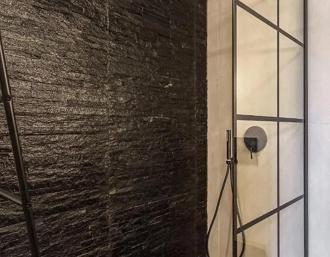 Daire Captain Zeppos